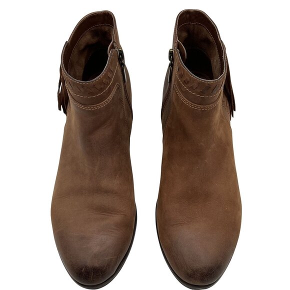 Clarks Womens 9 US Brown Leather Ankle Boots Side Zipper Fringe Western Cowgirl - Picture 3 of 16